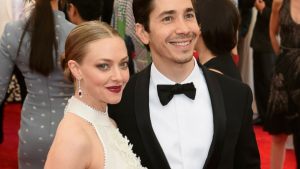 gty_amanda_seyfried_justin_long_kb_150518_16x9_992