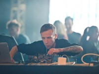 Ten Walls apologises for homophobic remarks